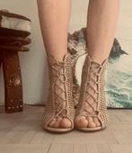 Bohemien Enkellaarsjes, Kleding | Dames, H&M, Beige, Ophalen of Verzenden, Schoenen met hoge hakken