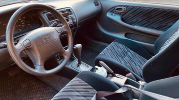 Toyota Corolla automaat NL papieren  beschikbaar voor biedingen