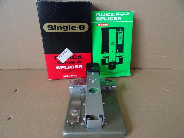 Vintage Fujica Single-8 Splicer dans son emballage d'origine, Antiquités & Art, Curiosités & Brocante, Enlèvement ou Envoi