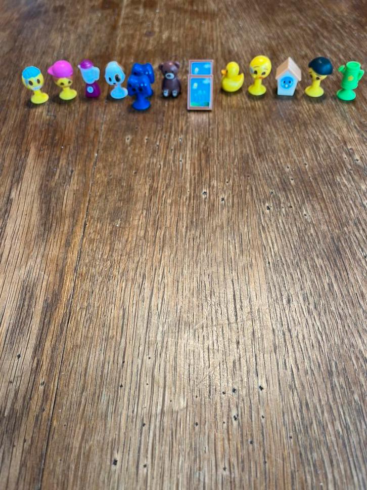 Ruilen Emoji’s Aldi 2025, Verzamelen, Poppetjes en Figuurtjes, Zo goed als nieuw, Ophalen