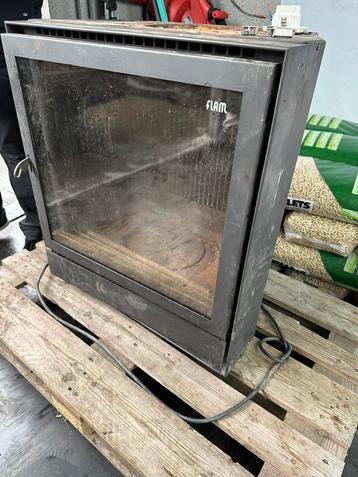 Flam kachel inbouwmodel 11 KW beschikbaar voor biedingen