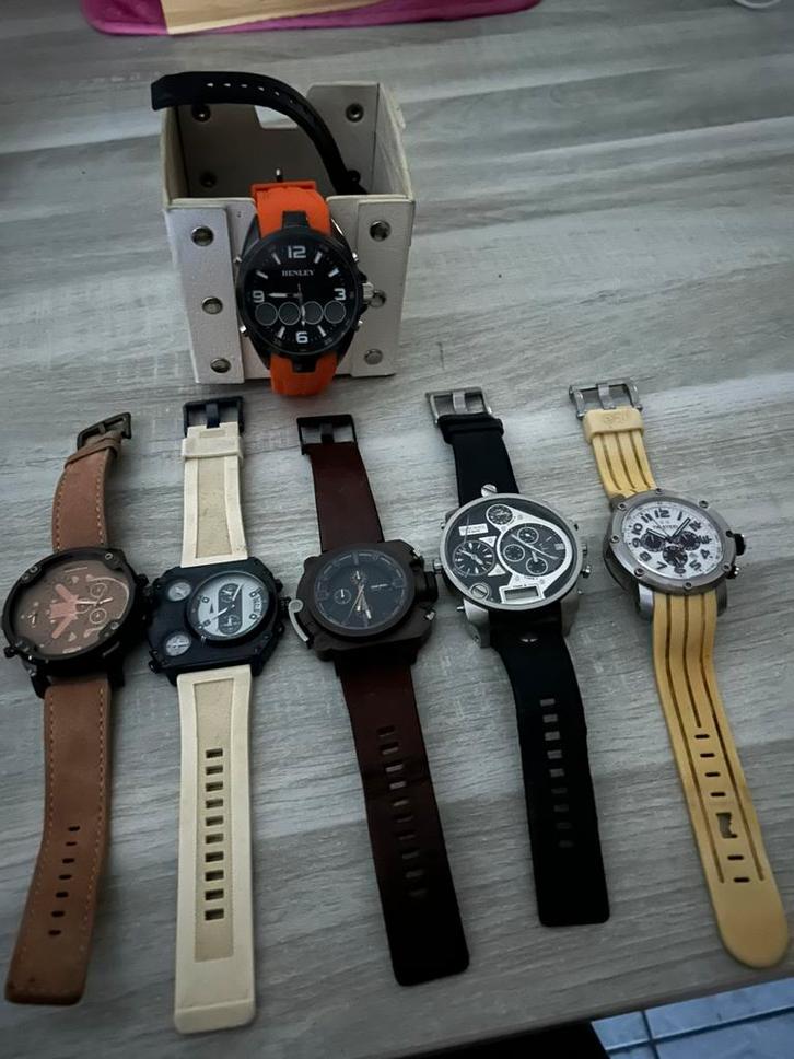 6 gebruikte horloges samen te koop, Handtassen en Accessoires, Horloges | Heren, Gebruikt, Polshorloge, Overige merken, Ophalen