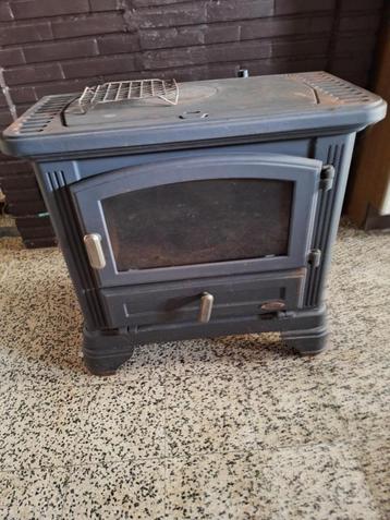 poêle mazout GODIN, 500 à 800 watts, Enlèvement, Utilisé, Poêle