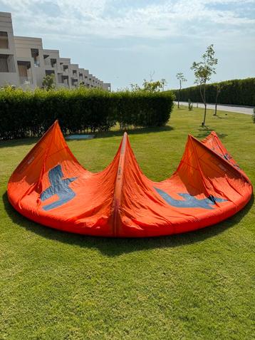 Materiel de kitesurf complet, Enlèvement, 12 m²
