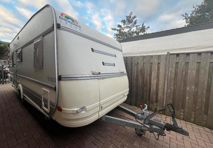 Nette weippert Nevada 550 met DAK AIRCO! Uit 2001! In son nl, Caravans en Kamperen, Caravans, Particulier, tot en met 4, 1000 - 1250 kg