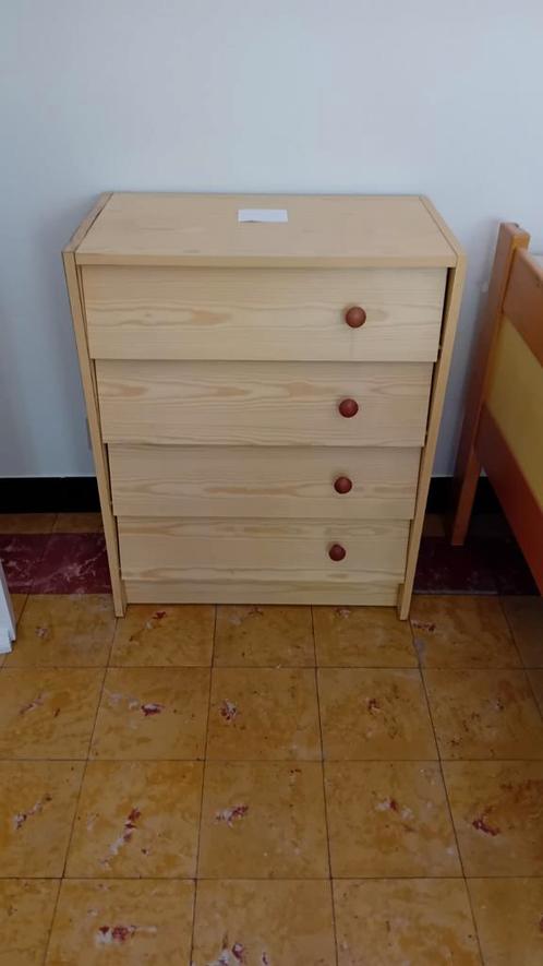 Mooie schoenen op bergdoos ideaal voor de kinderkamer, Huis en Inrichting, Kasten | Ladekasten, Gebruikt, Ophalen