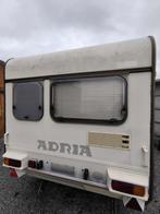 Adria caravan -750kg, Caravans en Kamperen, Caravans, Particulier, Douche, Adria