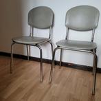 Paar vintage grijze kunstleren stoelen chromen onderstel., Ophalen, Zo goed als nieuw