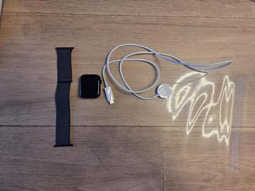 Apple Watch SE (gen 2) 44 mm GPS-smartwatch voor middernacht beschikbaar voor biedingen