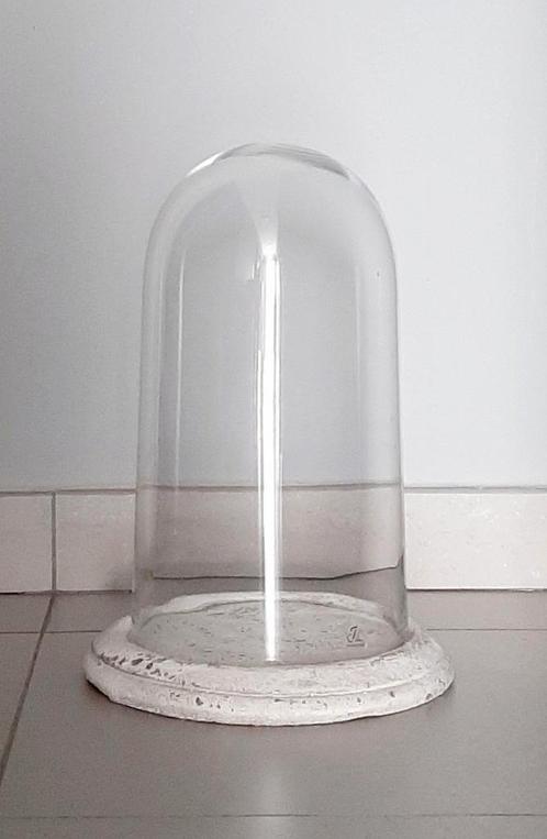 Glazen stolp op stenen voet 41 cm hoog, Huis en Inrichting, Woonaccessoires | Stolpen, Zo goed als nieuw, Ophalen