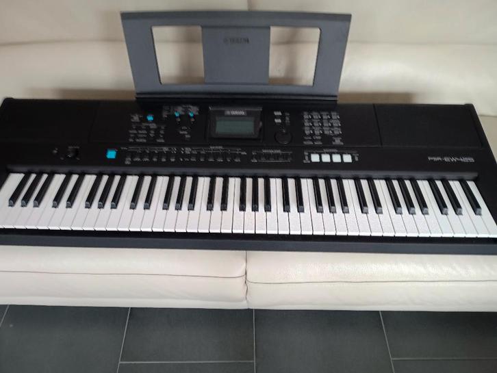 Digitaal Keyboard PSR-E425., Muziek en Instrumenten, Keyboards, Gebruikt, 76 toetsen, Yamaha, Aanslaggevoelig, Ophalen