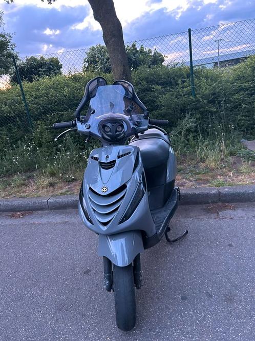 Piaggio zip 2t 70cc b klasse, Fietsen en Brommers, Scooters | Piaggio, Gebruikt, Zip, Klasse B (45 km/u), Benzine, Ophalen