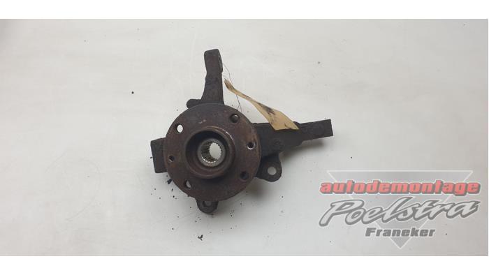 Fusee links-voor van een Dacia Logan, Dacia, Gebruikt, -, -