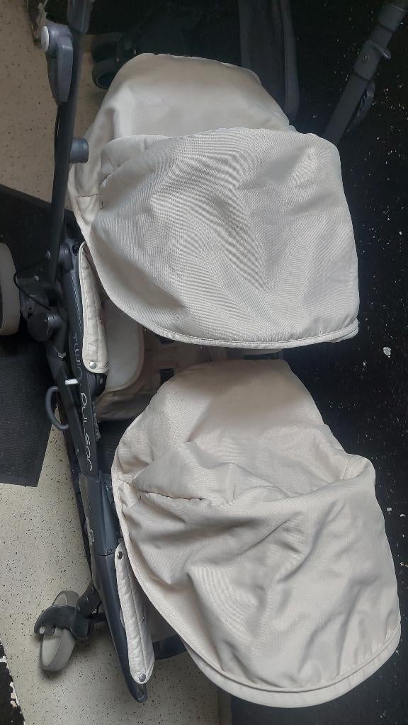 Poussette jumeau, Enlèvement, Comme neuf