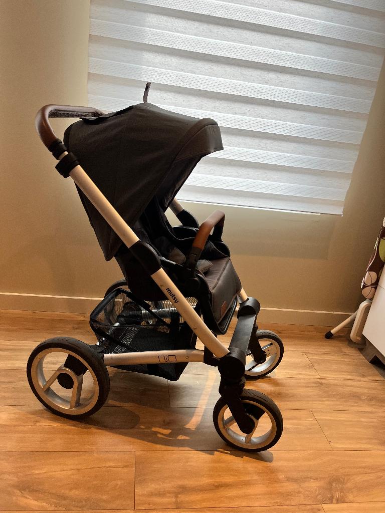Buggy mutsy, Ophalen, Gebruikt, Verstelbare duwstang, Combiwagen