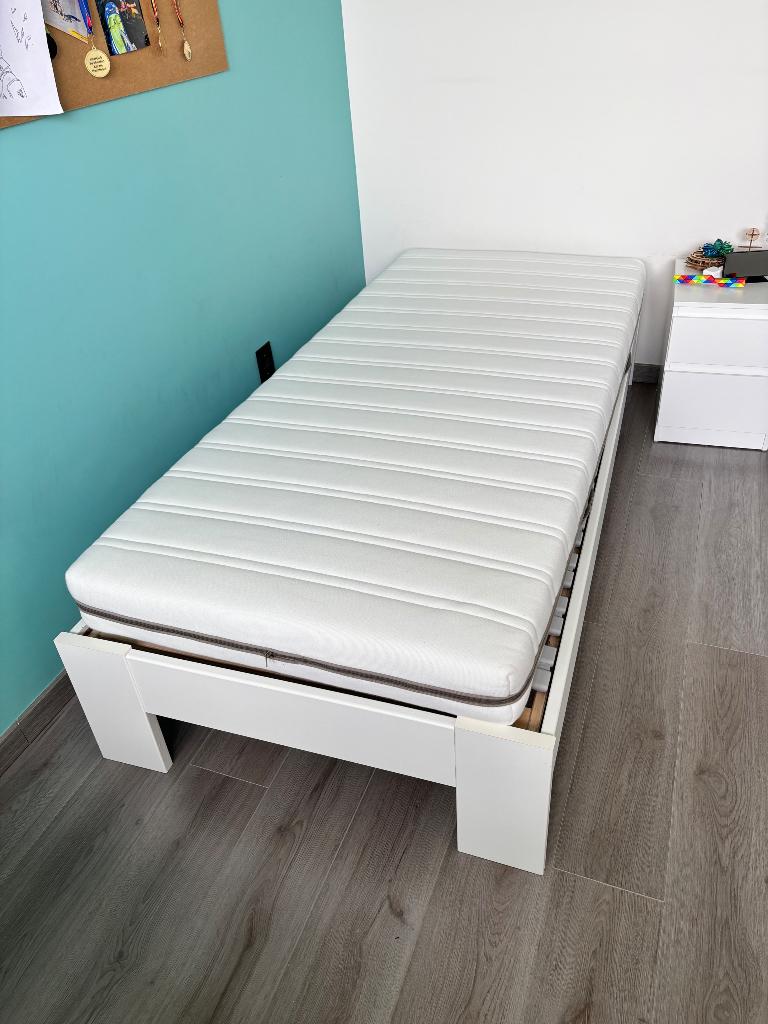 Eénpersoonsbed, 90 cm, Une personne, Enlèvement, Utilisé