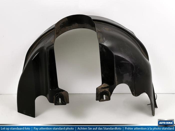 Passage de roue d'un Volvo C30, -, 3 mois de garantie, Utilisé, -