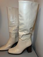 Witte/crème laarzen – Trendy model – Maat 37, Kleding | Dames, Schoenen, Ophalen, Hoge laarzen, Wit, Gedragen
