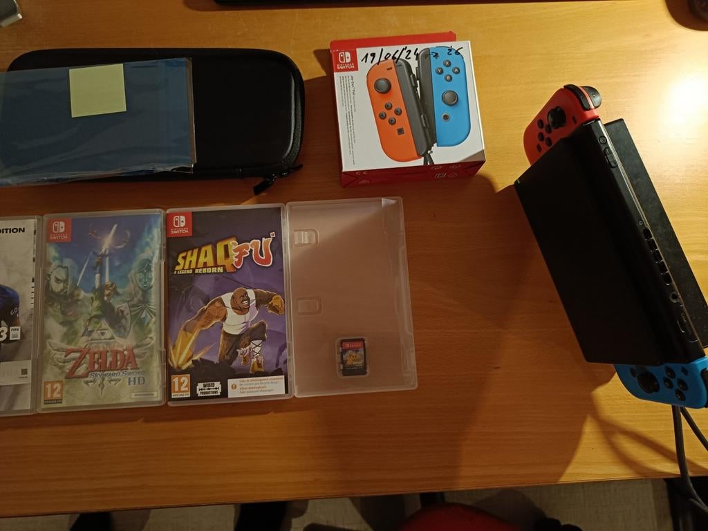 Nintendo Switch avec jeux, pochette, etc., Consoles de jeu & Jeux vidéo, Enlèvement, Utilisé