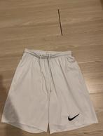 Witte korte broek van Nike, Kleding | Heren, Sportkleding, Wit, Ophalen of Verzenden, Voetbal, Gedragen