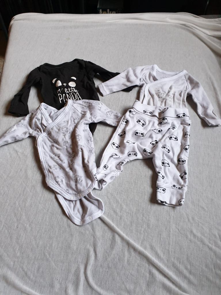 Pakket thema panda - 1 maand, Kinderen en Baby's, Babykleding | Maat 62, Ophalen