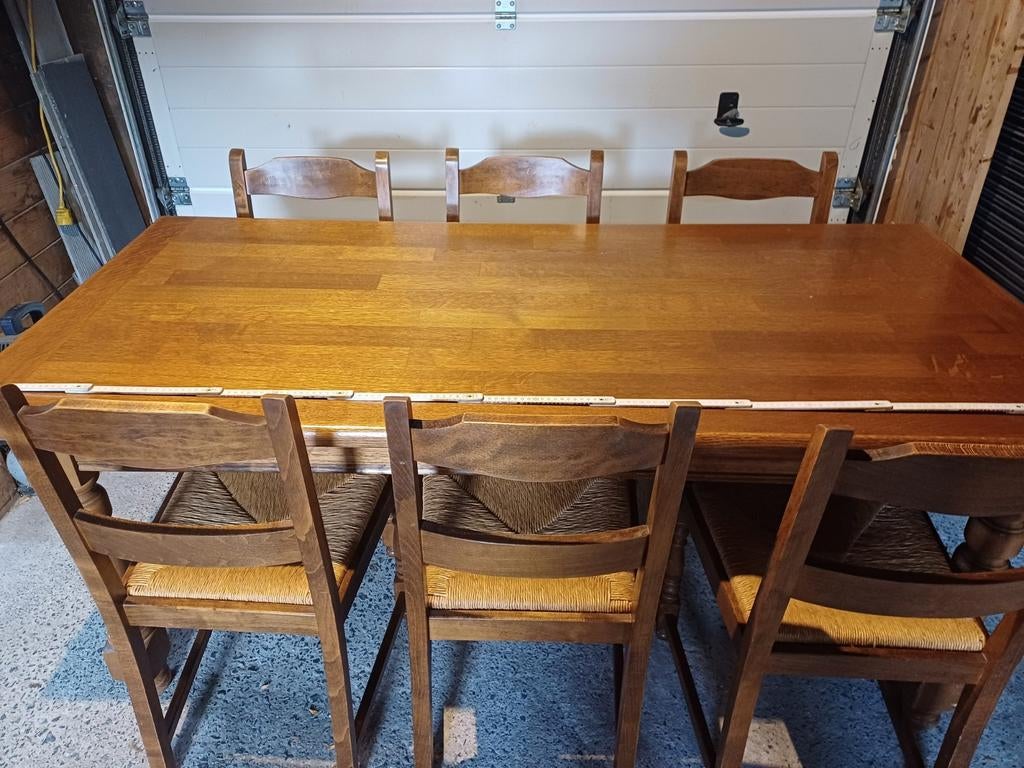 Tafel met 6 stoelen, Ophalen