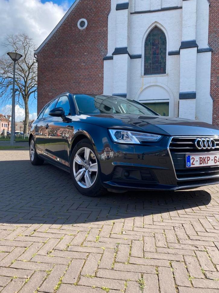 Audi A4   2017.  99200 km, Auto's, Audi, Particulier, A4, ABS, Achteruitrijcamera, Airbags, Airconditioning, Bluetooth, Boordcomputer