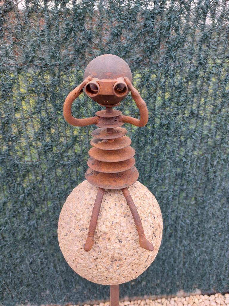 Het kijkertje, Enlèvement, Métal