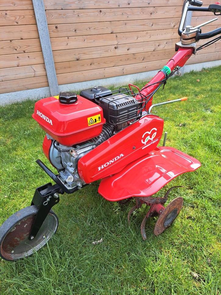 Cutter Honda F501 en très bon état, Bricolage & Construction, Outillage | Fraiseuses, Comme neuf, Essence, Coupeur de jardin, Enlèvement
