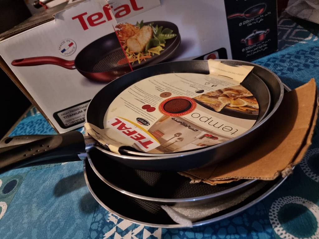 TEFAL PANNEN ONGEBRUIKT, Huis en Inrichting, Keuken | Potten en Pannen, Nieuw, Pannenset, Overige materialen, Keramische plaat