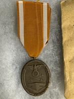 Médaille West wall, Collections, Objets militaires | Général, Enlèvement ou Envoi, Autres, Ruban, Médaille ou Ailes