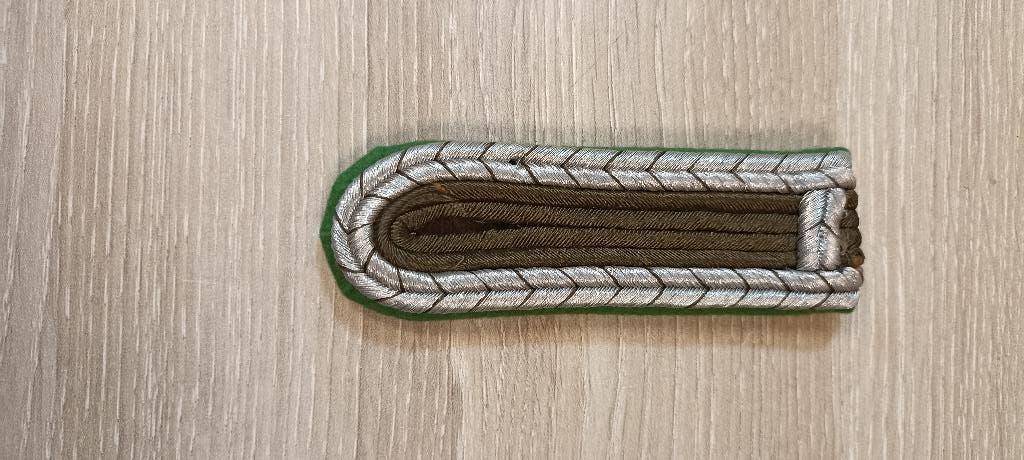 Patte d'épaule d'officier Allemand Schutzpolizei ww2, Envoi, Armée de terre, Emblème ou Badge
