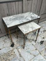 2 mooi zware bijzet tafeltjes in messing met marmeren blad., Enlèvement