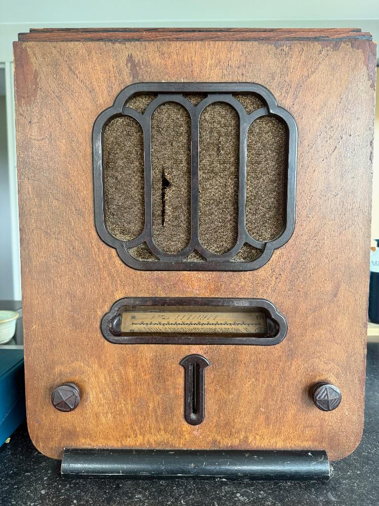 Radio à tube SBR 534A - construite en 1934, Enlèvement