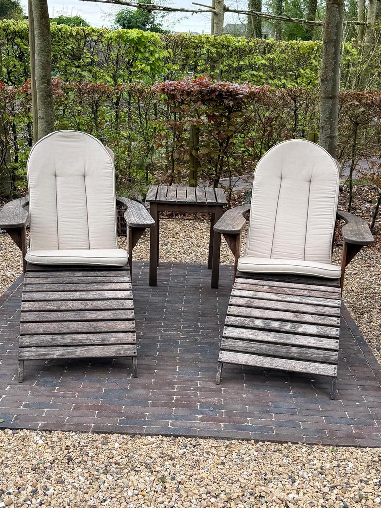 2 Houten Bearchairs met voetenbankje en kussen, Ophalen, Gebruikt, Hout