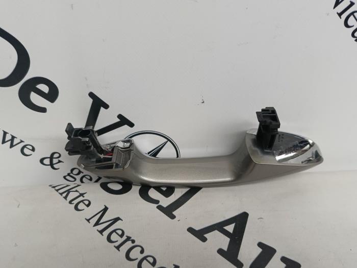 Portiergreep 4Deurs rechts-voor van een Mercedes A-Klasse, Gebruikt, -, Ophalen of Verzenden, -