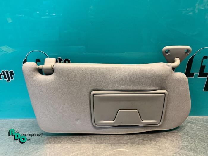 Zonneklep van een Mitsubishi Lancer (Lancer 03-), Auto-onderdelen, Interieur en Bekleding, Mitsubishi, Gebruikt, 3 maanden garantie