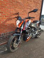 KTM Duke 125cc - 18 000km - rijbewijs B/A1, Motoren, Particulier, Naked bike, LED Verlichting