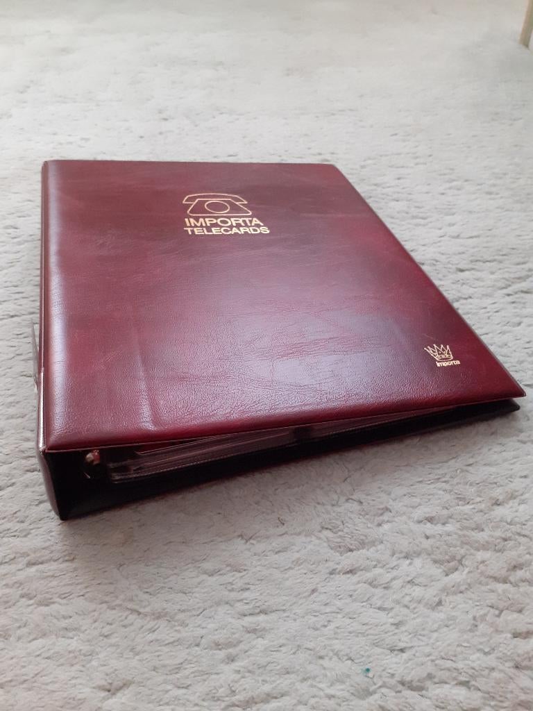 Importa telecards album met 135 telefoonkaarten, Collections, Cartes de téléphone, Enlèvement ou Envoi