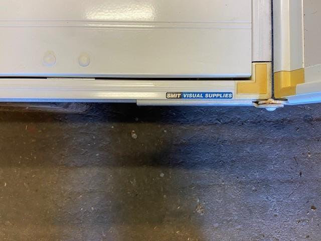 WHITEBOARD 2 ZIJLUIKEN EN SCREEN, Diversen, Schoolborden, Ophalen, Gebruikt, Whiteboard