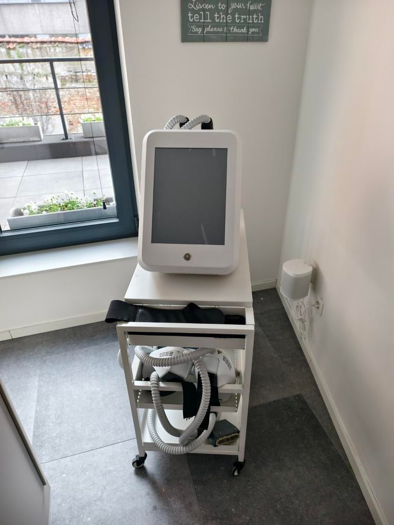 Emsculpt Neo et radiofréquence