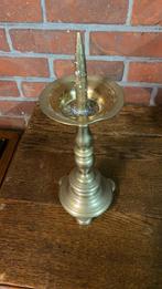 Koperen kandelaar, Enlèvement, Cuivre ou Bronze