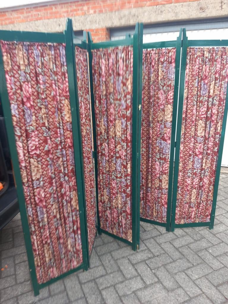 Zeer mooi kamerschernen drie dubbel, Ophalen