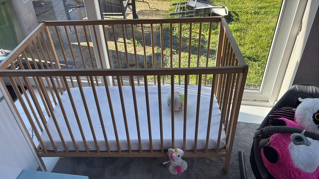 3 complete ledikantjes te koop, Kinderen en Baby's, Ophalen, Zo goed als nieuw