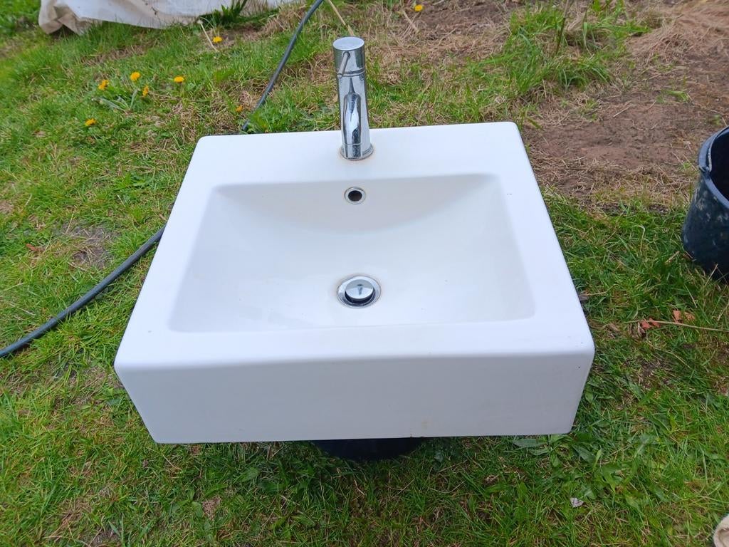 2 wastafel badkamer, Huis en Inrichting, Badkamer | Badkamermeubels, Ophalen