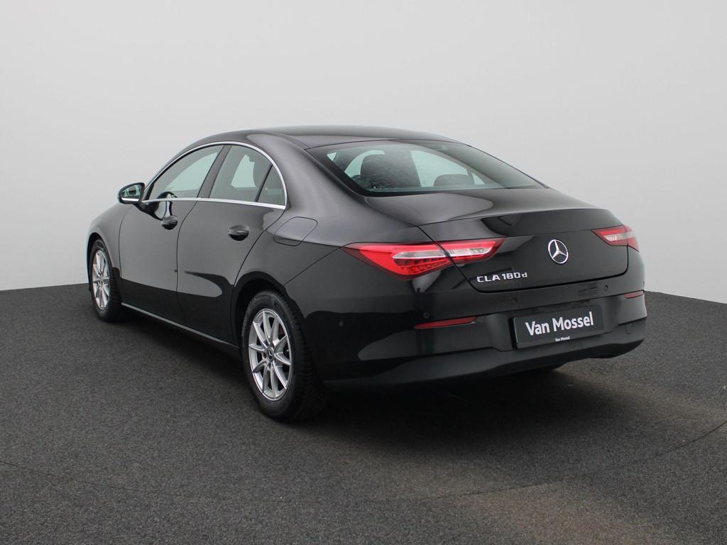 Mercedes-Benz CLA CLA 180 d Essential Line NAVI | CAMERA | Z, Stof, Gebruikt, Zwart, 4 cilinders