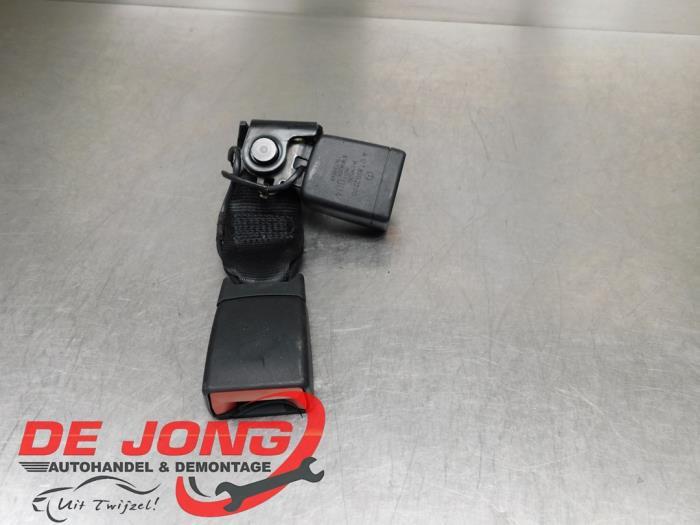 Insertion ceinture de sécurité arrière centre d'un Merced, 3 mois de garantie, Utilisé, -, -