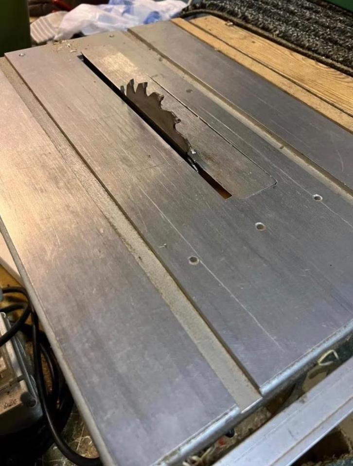 Zaagmachine, Doe-het-zelf en Bouw, Gereedschap | Zaagmachines, Gebruikt, Cirkelzaag, 600 tot 1200 watt, 70 mm of meer, Ophalen