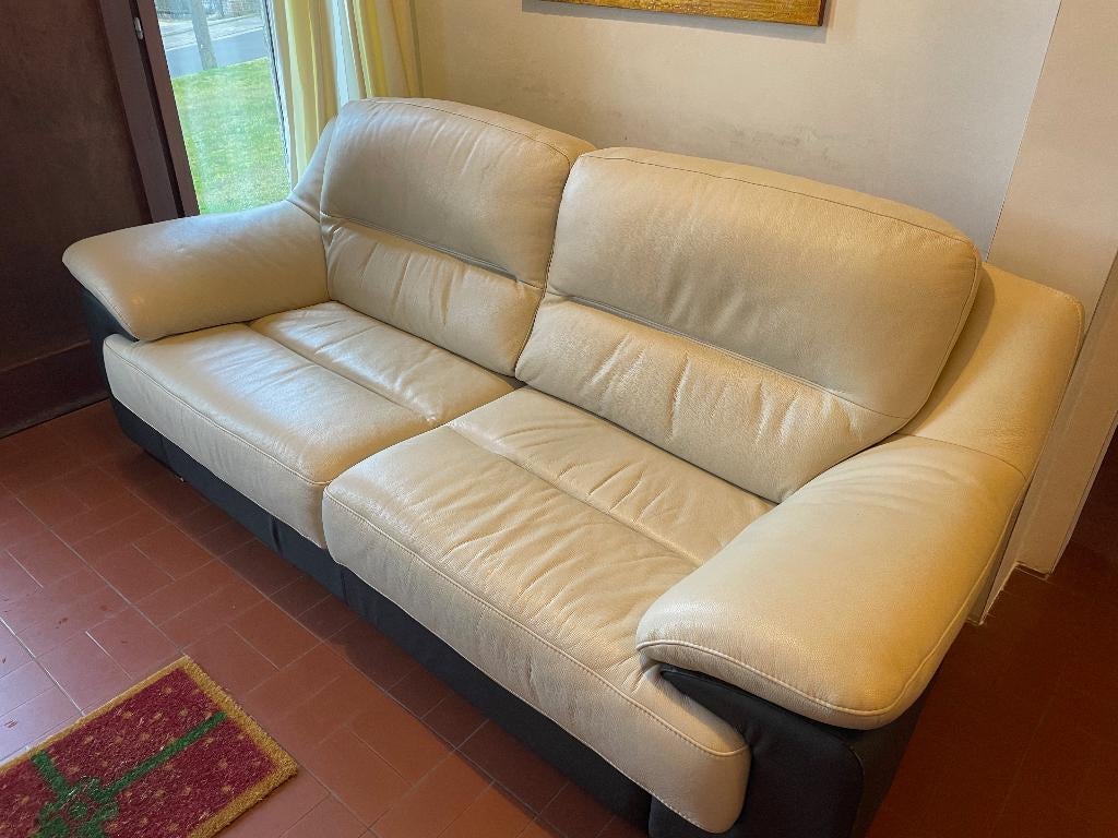 canapé en cuir blanc cassé/brun foncé + 2 poufs, 200 à 250 cm, Banc droit, Comme neuf, Enlèvement