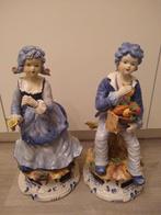 Groot Capodimonte beeldpaar (48 cm) – Italiaans porselein, Antiek en Kunst, Ophalen